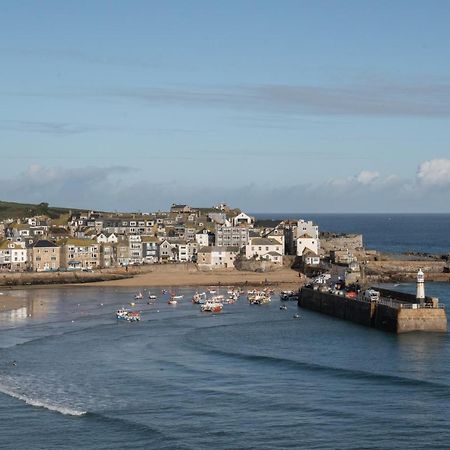 Stylish Two Bedroom Cottage - In Town Centre St Ives Dış mekan fotoğraf