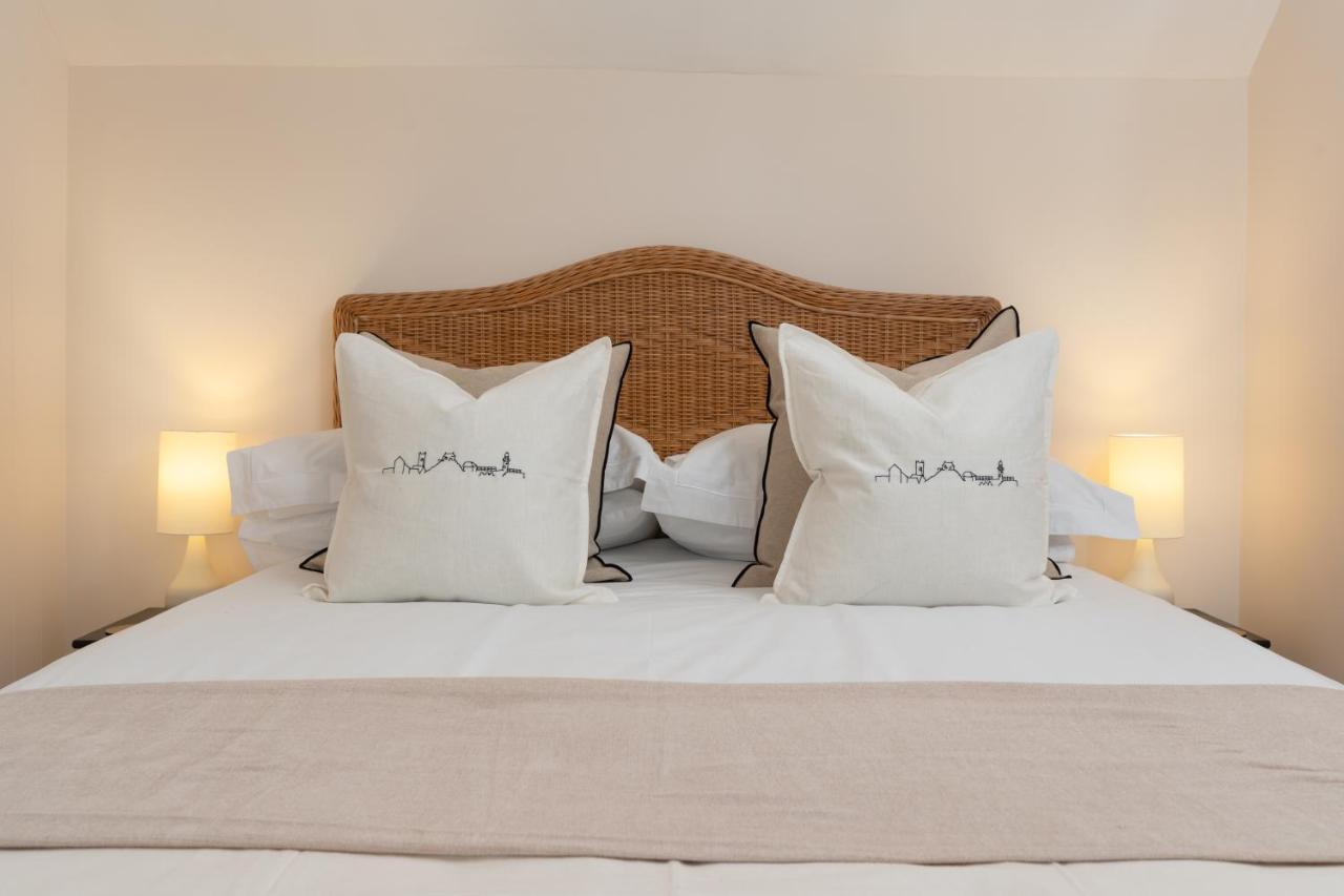 Stylish Two Bedroom Cottage - In Town Centre St Ives Dış mekan fotoğraf
