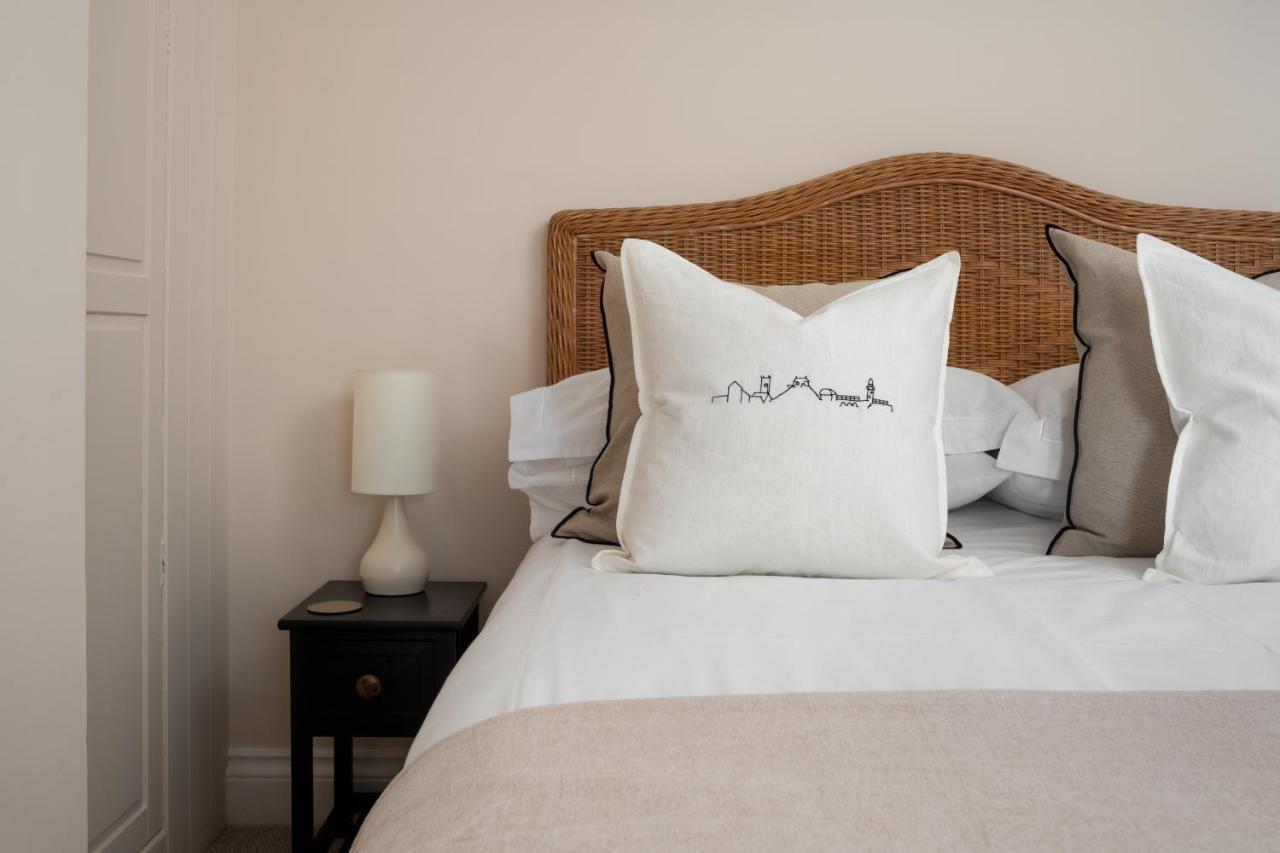 Stylish Two Bedroom Cottage - In Town Centre St Ives Dış mekan fotoğraf